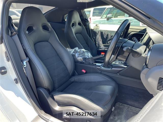Nissan GT-R 2024 8676162-22