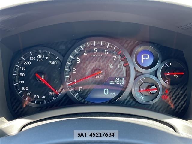Nissan GT-R 2024 8676162-3