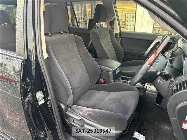 Toyota LAND CRUISER PRADO 2017 8676448-4