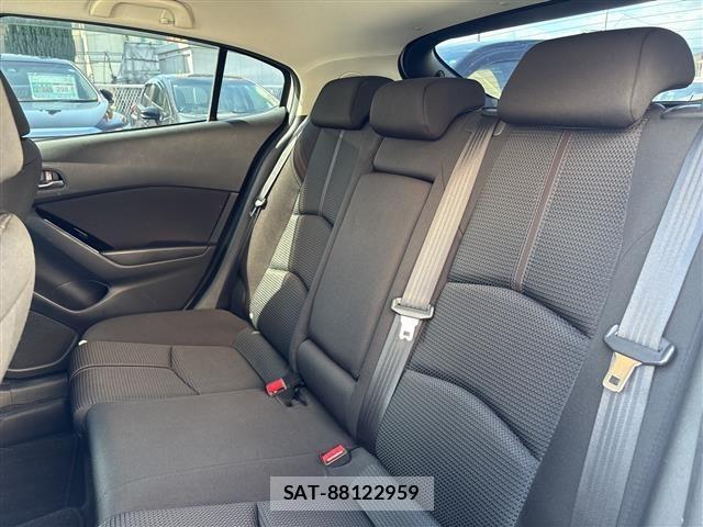 Mazda AXELA 2018 8771869-10