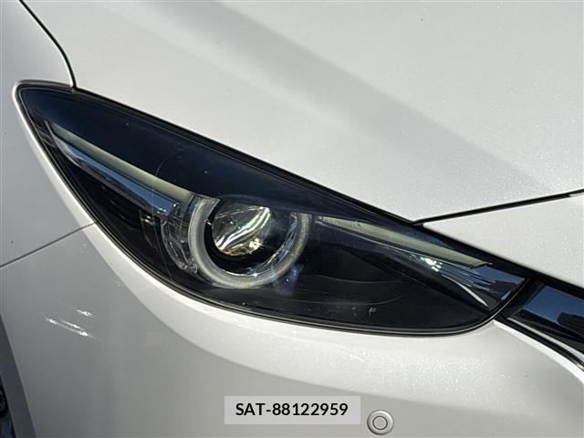 Mazda AXELA 2018 8771869-12