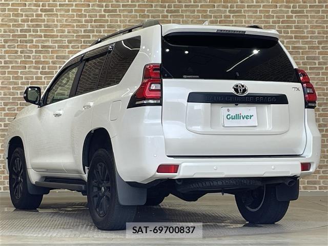 Toyota LAND CRUISER PRADO 2023 8676461-13