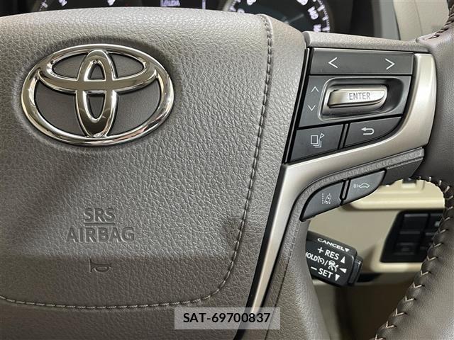 Toyota LAND CRUISER PRADO 2023 8676461-8