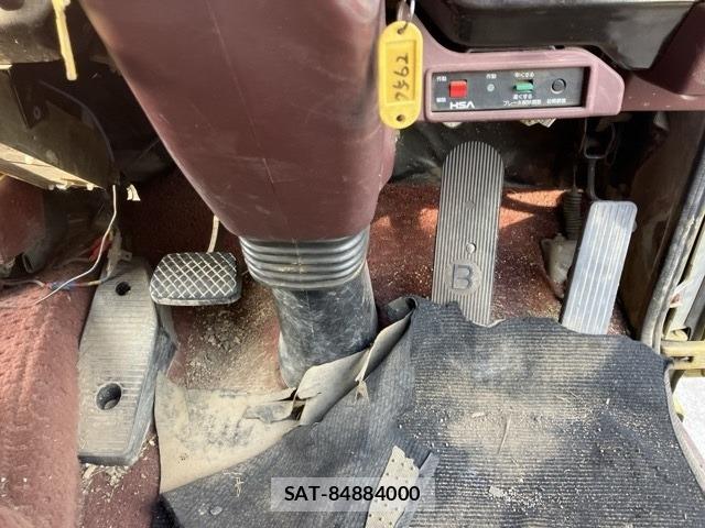 Isuzu FORWARD 1993 8718320-4