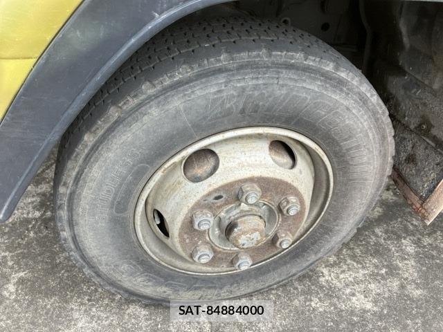 Isuzu FORWARD 1993 8718320-8