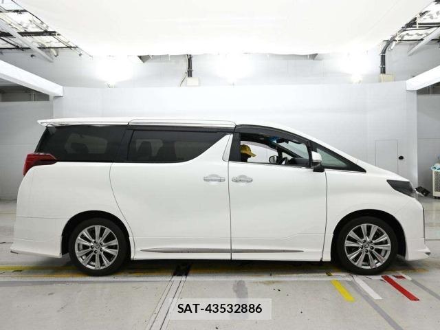 Toyota ALPHARD 2022 8692177-3