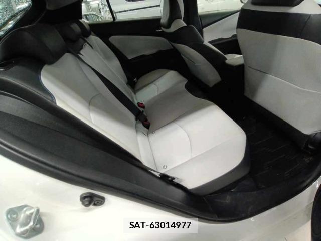 Toyota PRIUS 2015 8911254-12