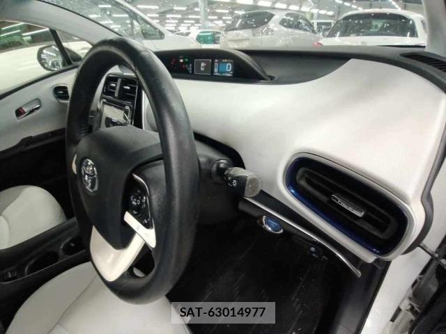 Toyota PRIUS 2015 8911254-9