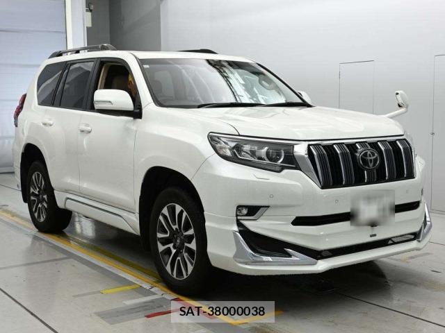 Toyota LAND CRUISER PRADO 2023 8906773-5