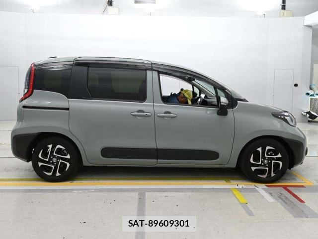 Toyota SIENTA 2022 8903059-3