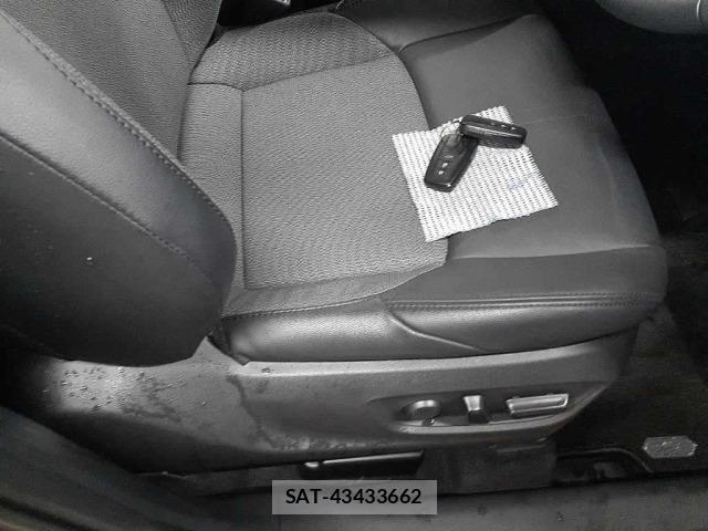 Toyota COROLLA CROSS 2022 8905912-10