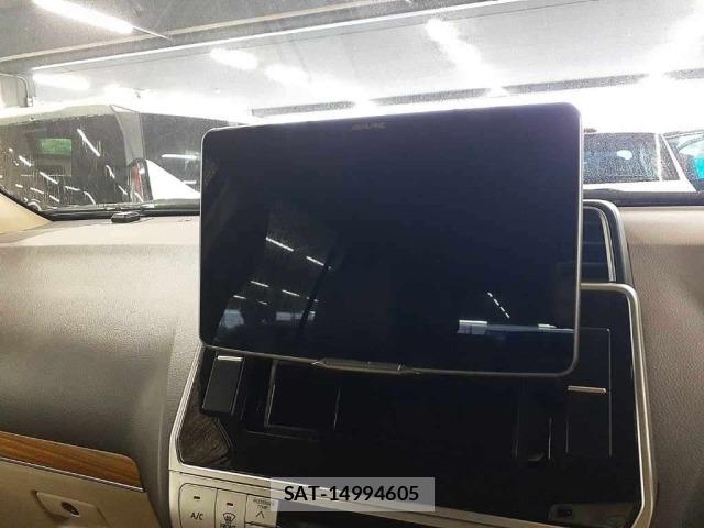 Toyota LAND CRUISER PRADO 2023 8906774-12