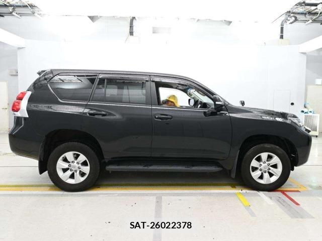 Toyota LAND CRUISER PRADO 2020 8906780-3