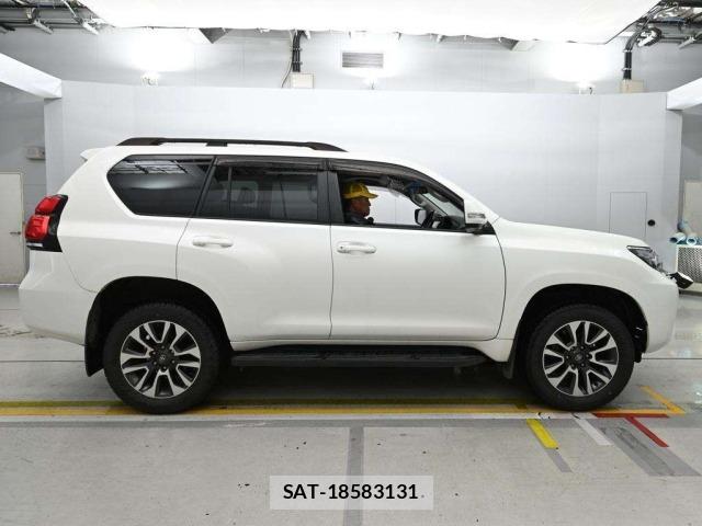 Toyota LAND CRUISER PRADO 2021 8906781-3