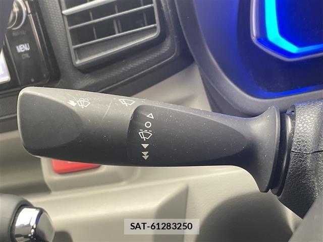 Toyota PIXIS EPOCH 2017 8838197-6