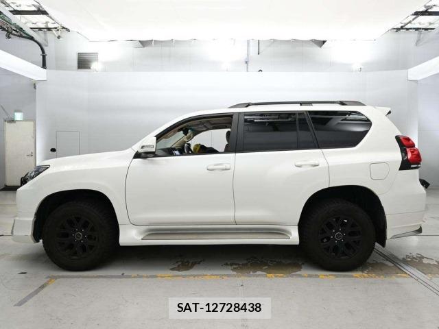 Toyota LAND CRUISER PRADO 2023 8906783-4