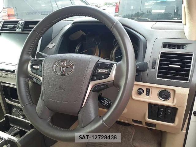 Toyota LAND CRUISER PRADO 2023 8906783-9