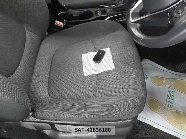 Toyota COROLLA TOURING 2020 8692772-10