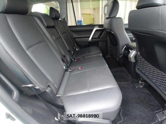Toyota LAND CRUISER PRADO 2022 8716659-12