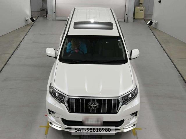 Toyota LAND CRUISER PRADO 2022 8716659-7