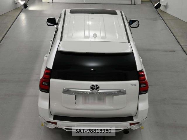 Toyota LAND CRUISER PRADO 2022 8716659-8