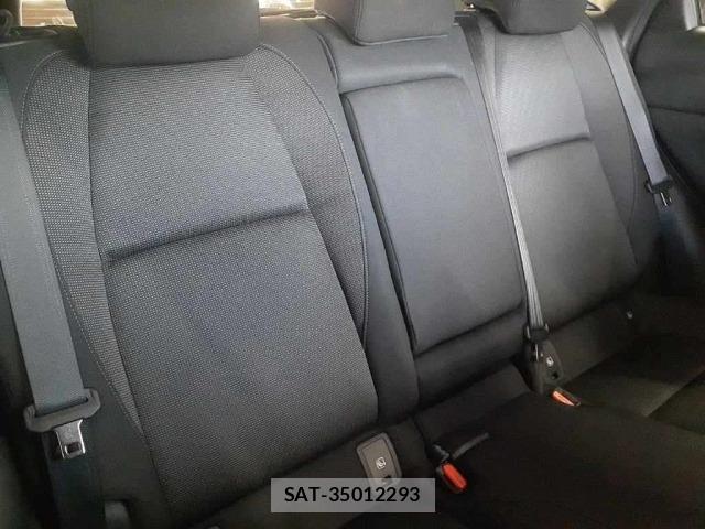Mazda CX-30 2023 8825610-11