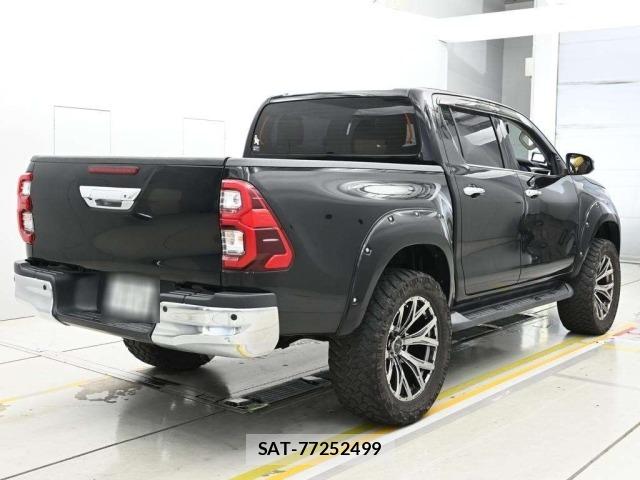 Toyota HILUX 2021 8682801-1