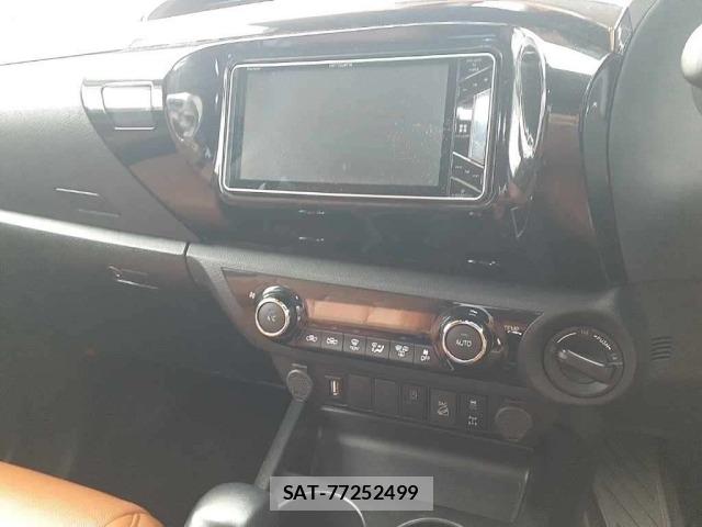 Toyota HILUX 2021 8682801-12