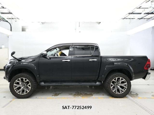Toyota HILUX 2021 8682801-4