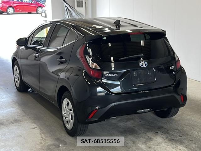 Toyota AQUA 2023 8682961-5
