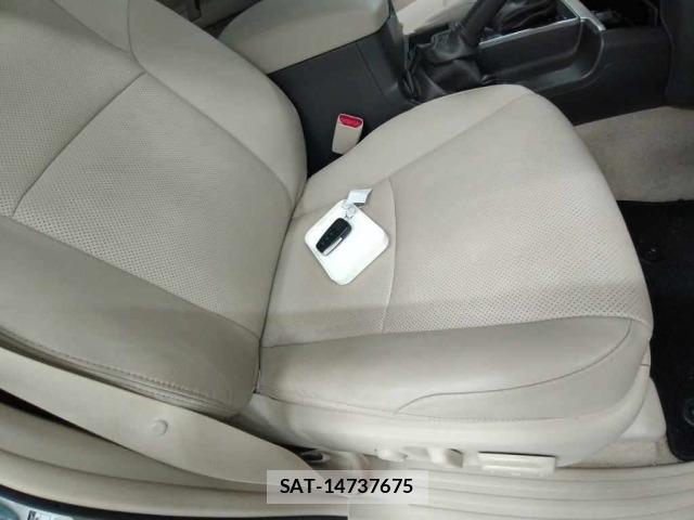 Toyota LAND CRUISER PRADO 2023 8906691-10