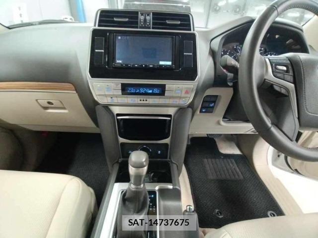 Toyota LAND CRUISER PRADO 2023 8906691-11