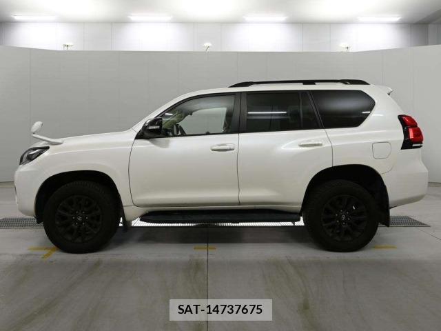 Toyota LAND CRUISER PRADO 2023 8906691-4