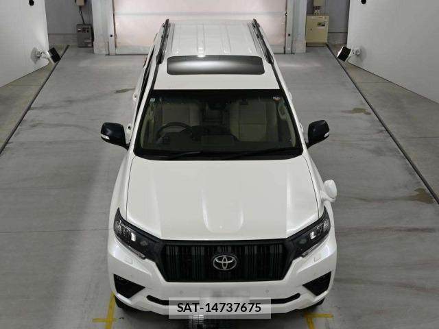 Toyota LAND CRUISER PRADO 2023 8906691-7