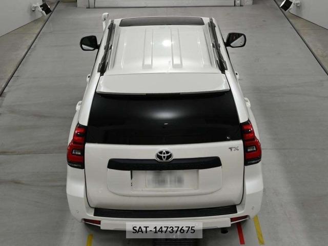 Toyota LAND CRUISER PRADO 2023 8906691-8
