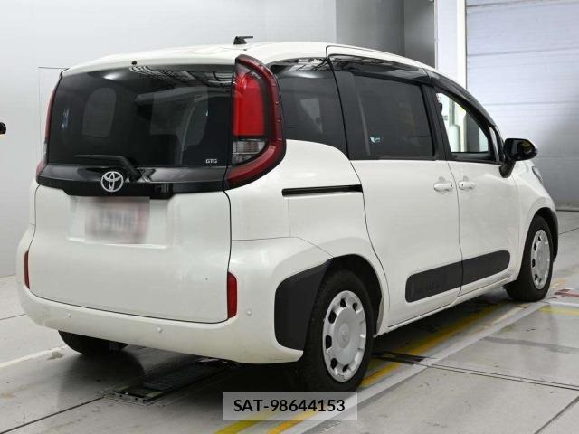 Toyota SIENTA 2023 8692465-1