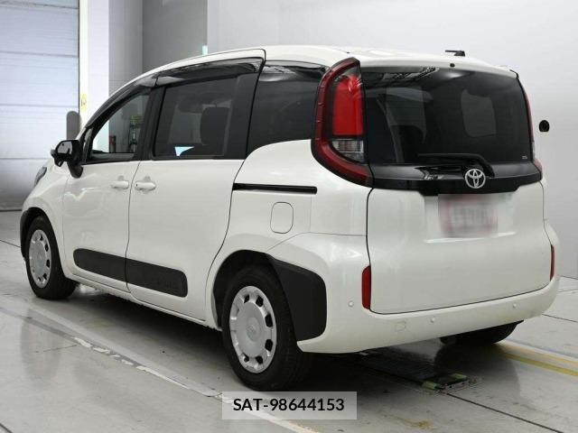 Toyota SIENTA 2023 8692465-6
