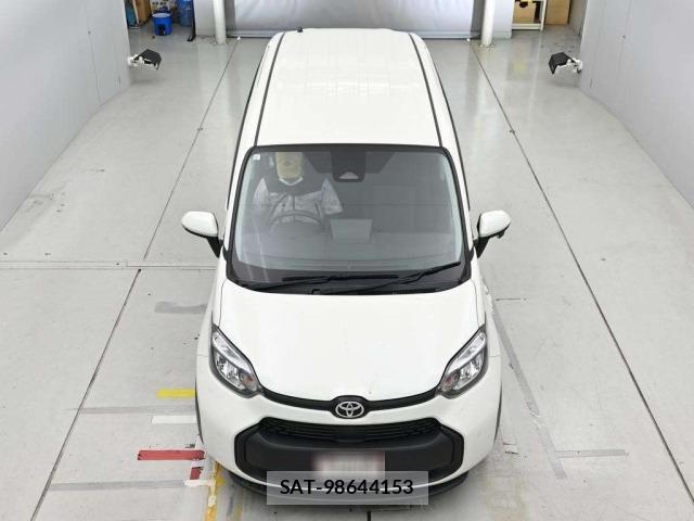 Toyota SIENTA 2023 8692465-7