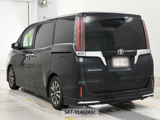 Toyota ESQUIRE 2018 8908388-6