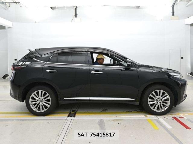 Toyota HARRIER 2018 8936042-3