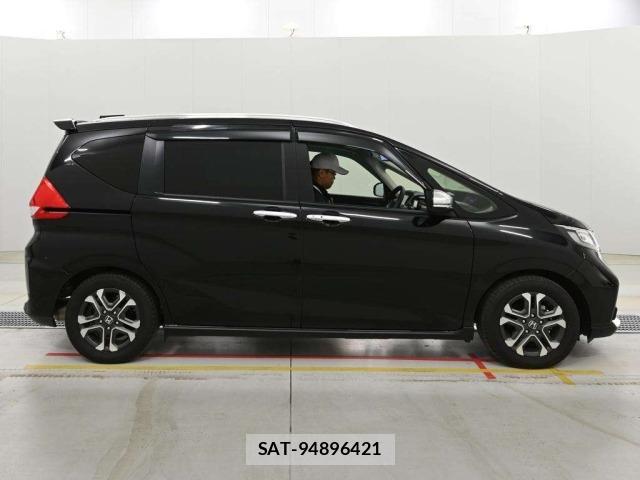 Honda FREED 2022 8715756-3
