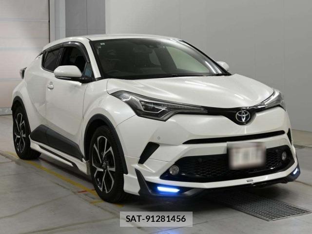 Toyota C-HR 2017 8707825-5
