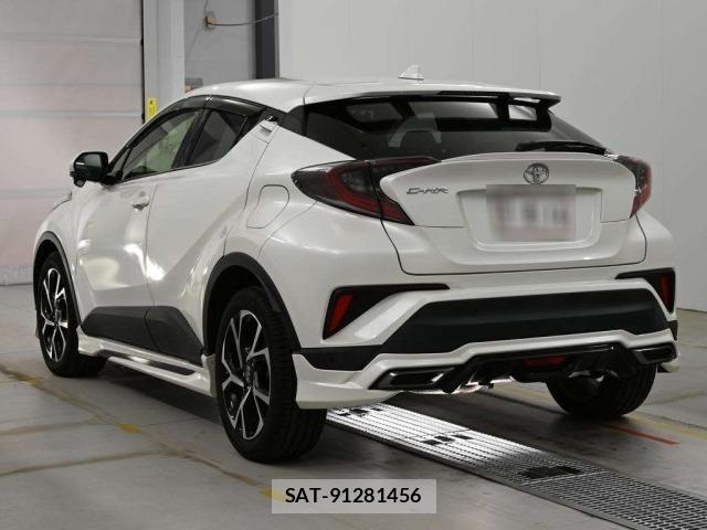 Toyota C-HR 2017 8707825-6
