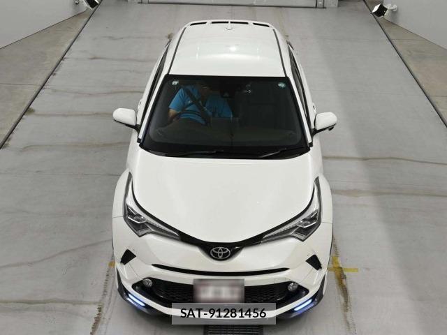 Toyota C-HR 2017 8707825-7