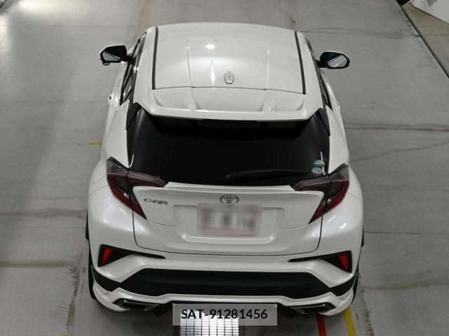 Toyota C-HR 2017 8707825-8