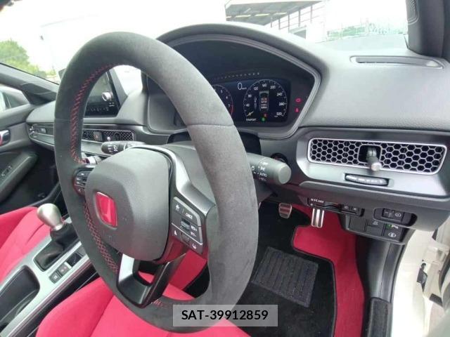 Honda CIVIC 2024 8677516-9