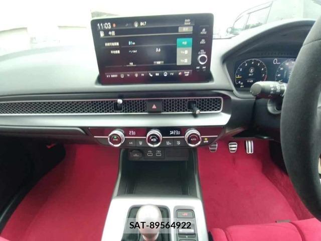 Honda CIVIC 2024 8677532-11