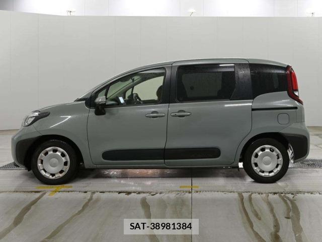 Toyota SIENTA 2023 8902834-4