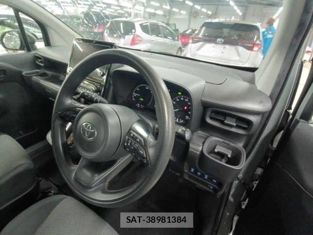 Toyota SIENTA 2023 8902834-9