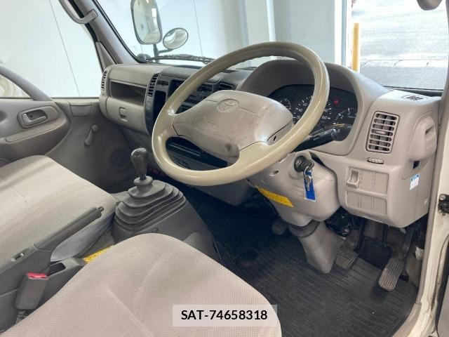 Toyota TOYOACE 2011 8684736-3